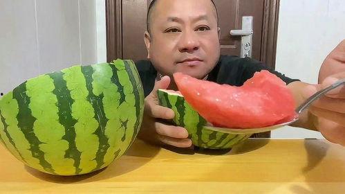 吃瓜大西瓜视频,揭秘吃瓜大西瓜视频的精彩瞬间