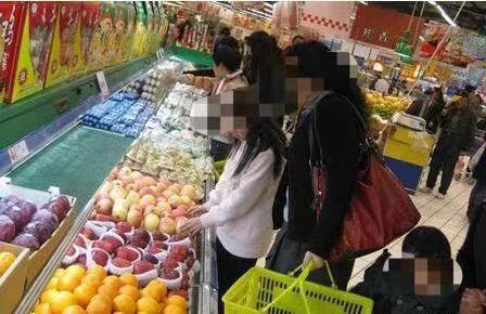 大迈超市吃瓜视频,揭秘日常生活中的趣味瞬间