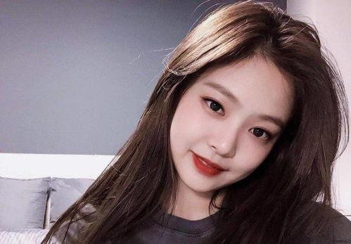 韩国明星吃瓜抖音视频,抖音上那些让人垂涎欲滴的吃瓜瞬间